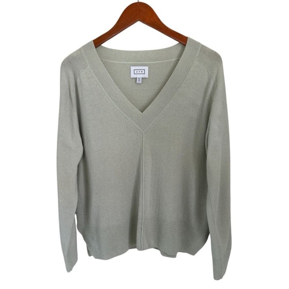 AYR 100% Cashmere V-Neck Sweater Light Sage Green Women’s Size S - Picture 2 of 9